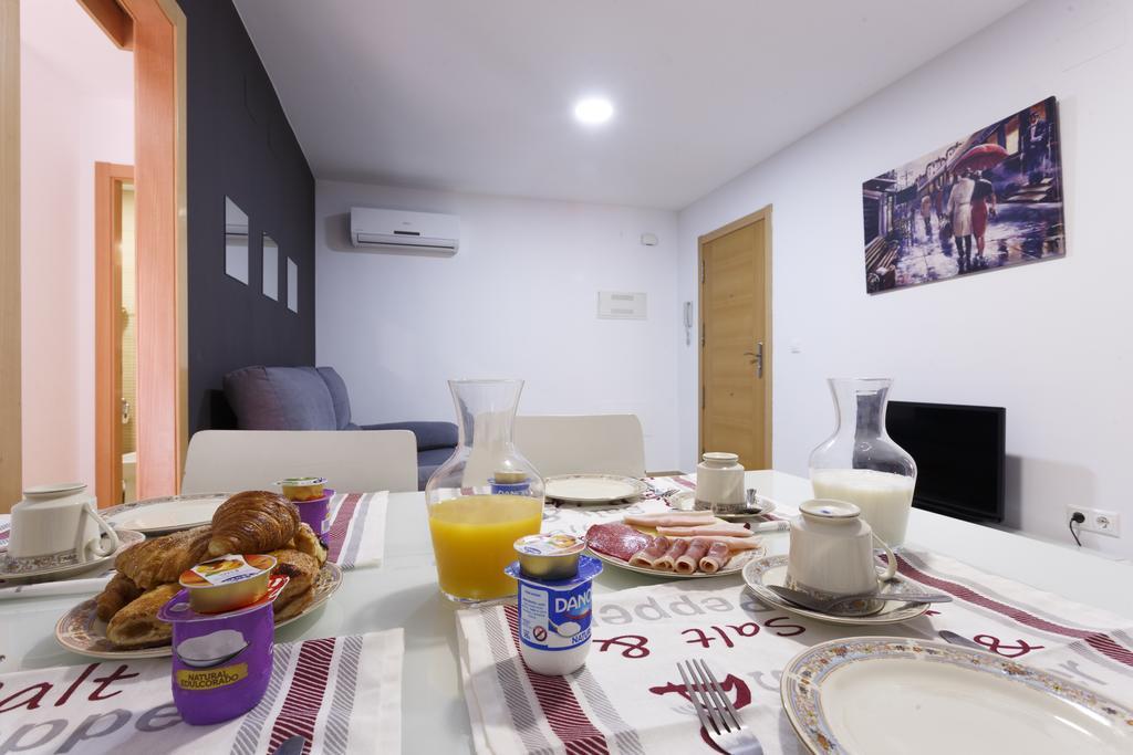 Apartamentos Santa Barbara Alicante Bagian luar foto