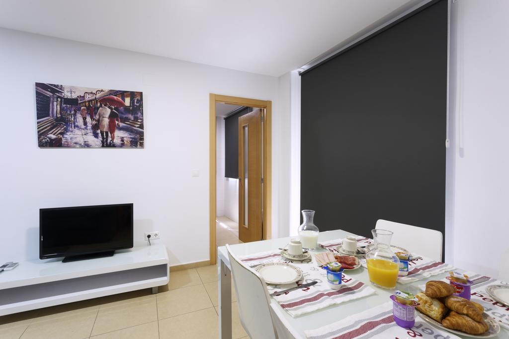 Apartamentos Santa Barbara Alicante Bagian luar foto